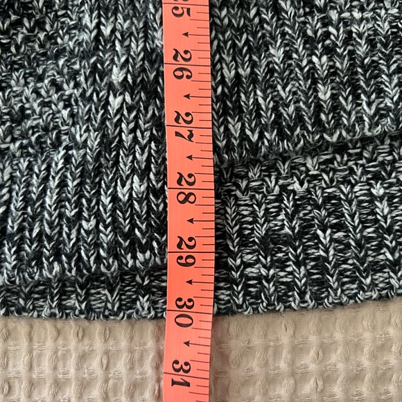 TIMING | Heather Grey Chunky Knit Cozy Cardigan With Pockets - Picture 8 of 8